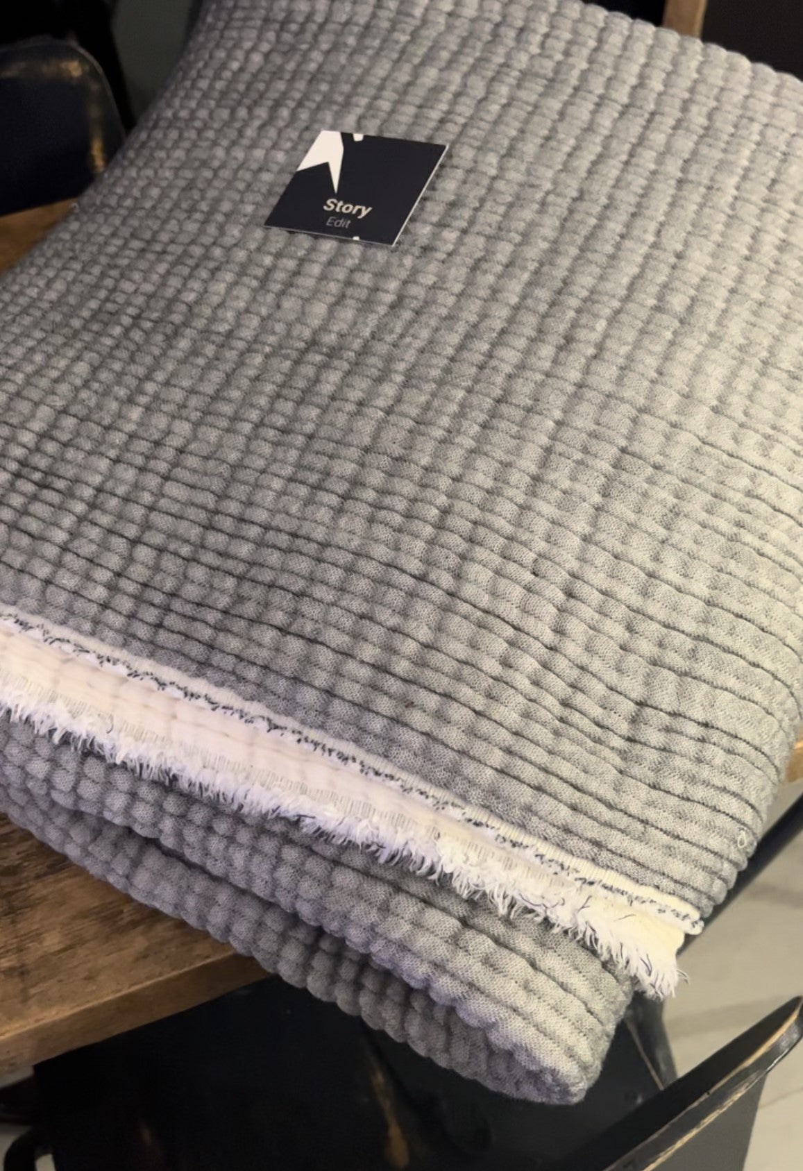 Bedspread in dark grey/taupe muslin /cotton